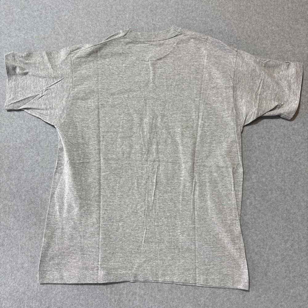 Vintage Fruit of the Loom UMass Amherst T Shirt XL Gray Heather 1996 Made in USA - Picture 8 of 8